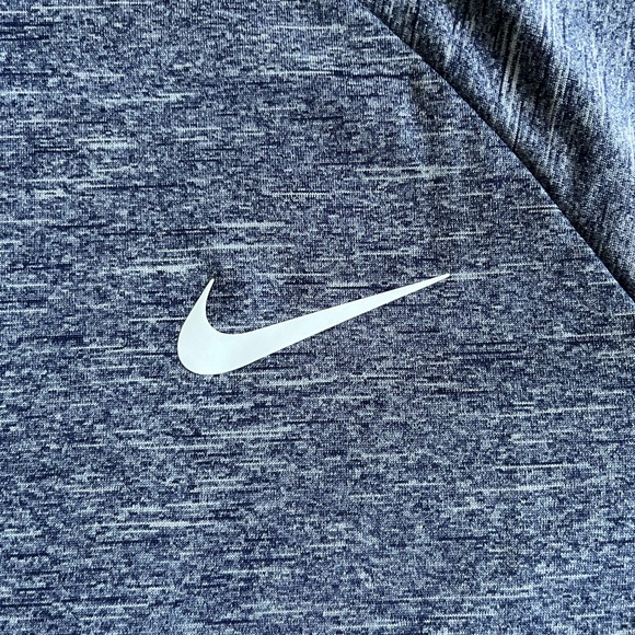 Nike Dri-Fit T - Picture 9 of 10